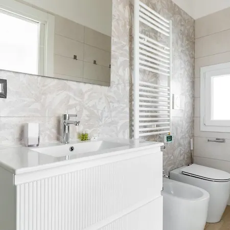Giorgi Homes - Gold Apartment *
