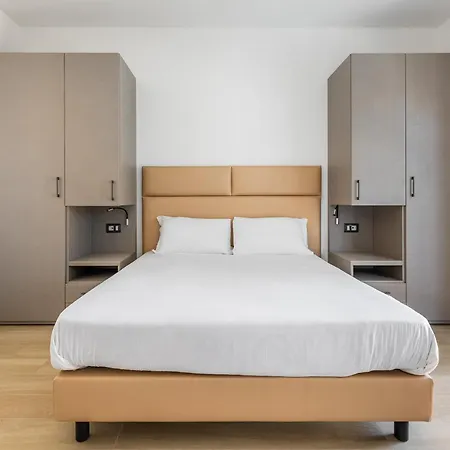 Giorgi Homes - Gold *